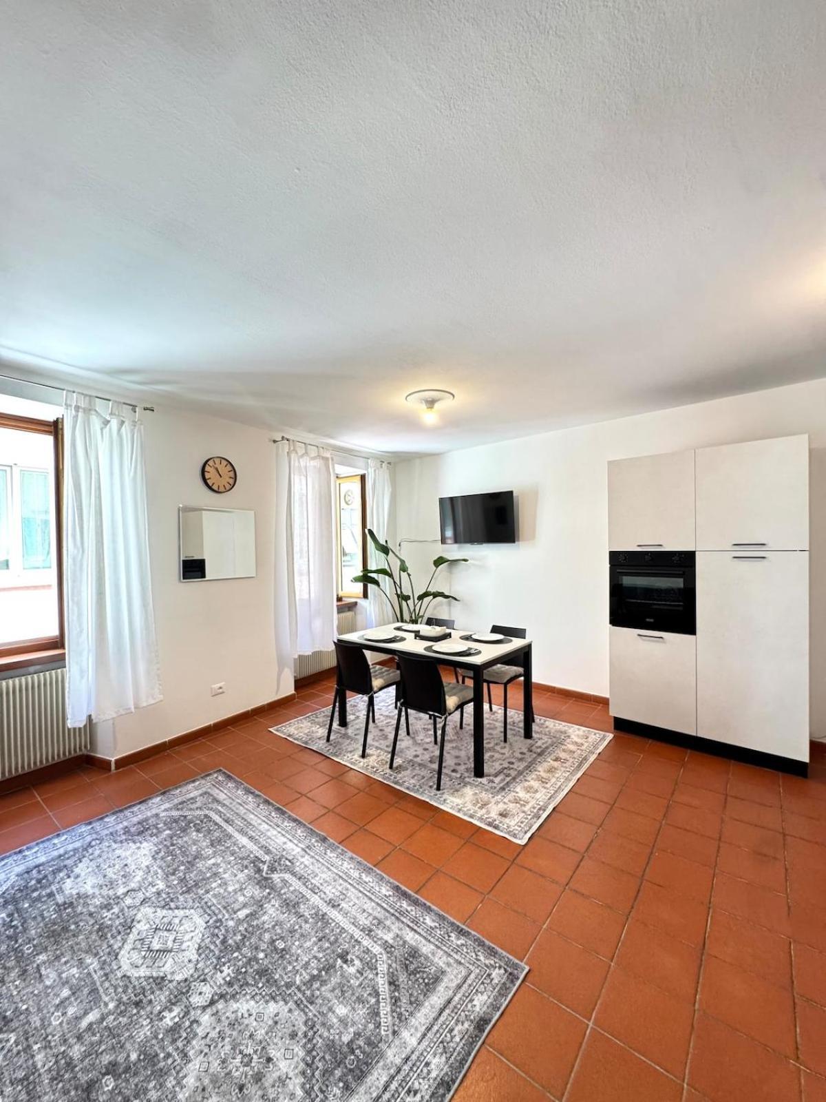 Apartment Dolcevita A Centro Con Garage 90mq